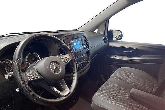 Mercedes-Benz eVito 112 6 of 7