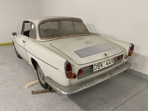 Renault Caravelle 3 of 10