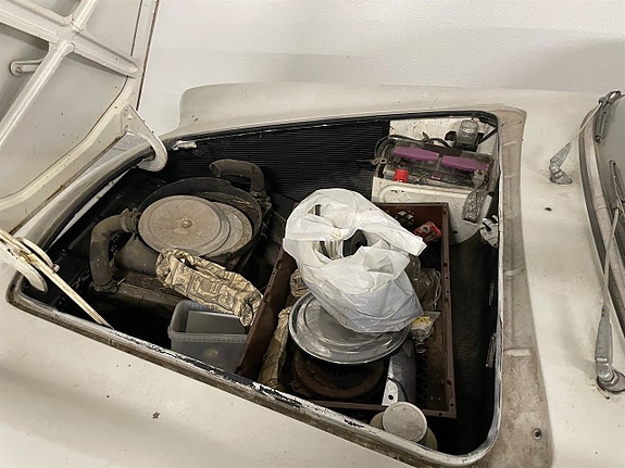 Renault Caravelle 6 of 10