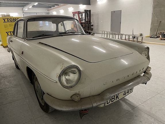 Renault Caravelle 2 of 10