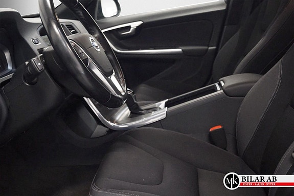 Volvo V60 7 of 11