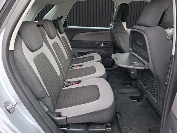 Citroen C4 Picasso 12 of 18