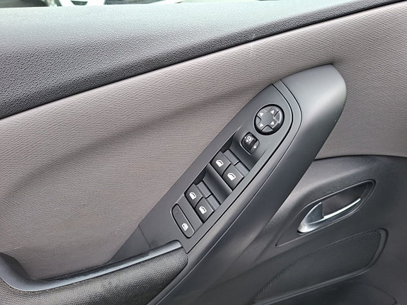Citroen C4 Picasso 17 of 18