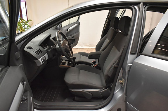 Opel Astra 11 of 18