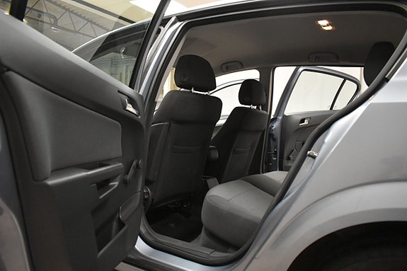 Opel Astra 13 of 18