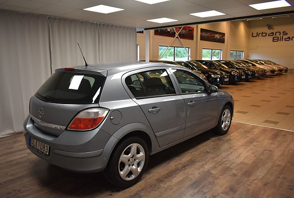 Opel Astra 6 of 18