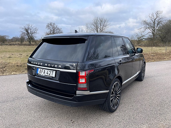 Land Rover Range Rover 3 of 5