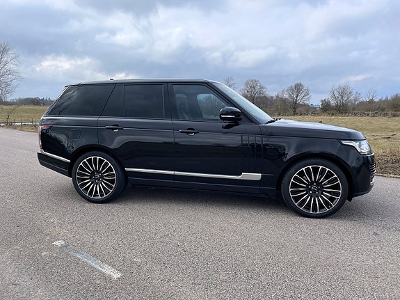 Land Rover Range Rover 2 of 5