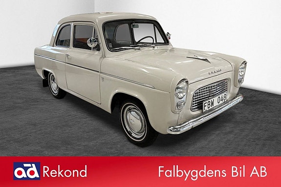 Ford Anglia 6 of 11