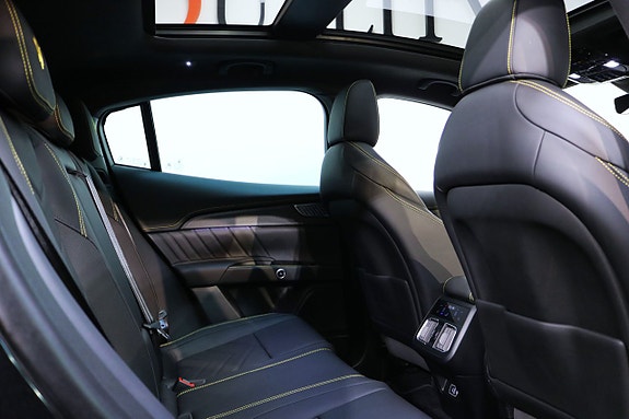 Maserati Grecale 18 of 23