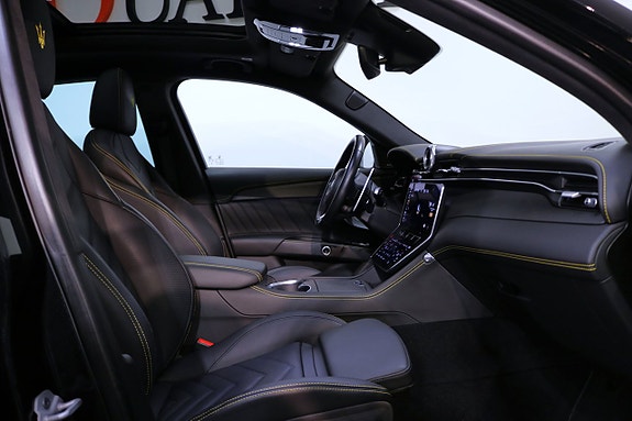 Maserati Grecale 15 of 23