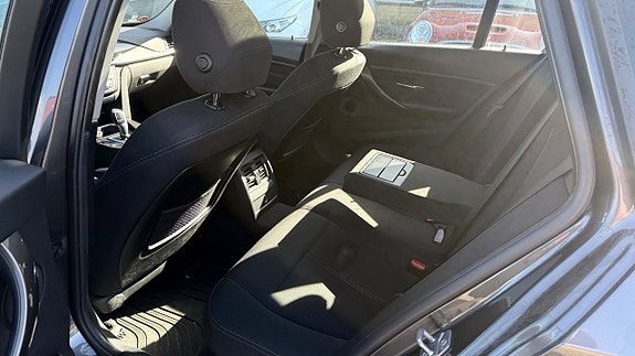 BMW 318 21 of 28