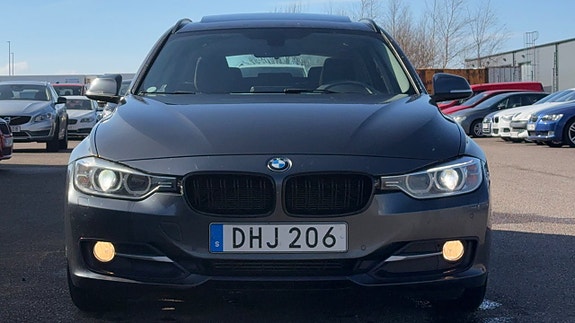 BMW 318 2 of 5