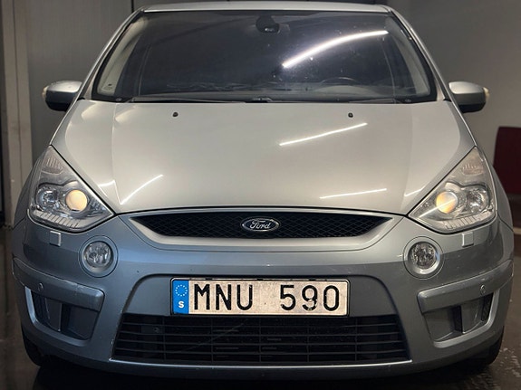 Ford S-MAX 2 of 5