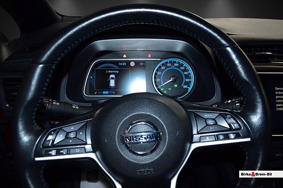 Nissan Leaf 13 of 18