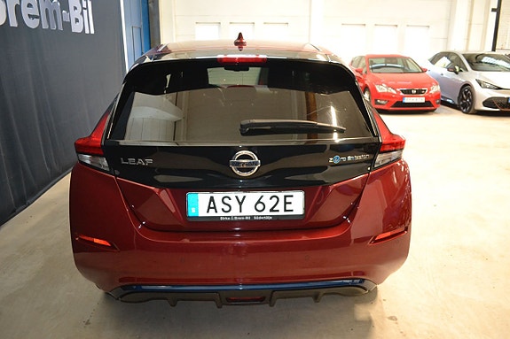 Nissan Leaf 5 of 5