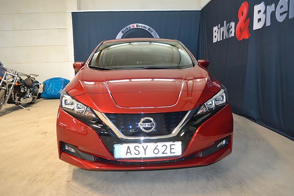 Nissan Leaf 2 of 5