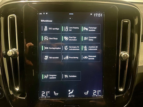 Volvo XC40 13 of 18