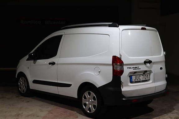 Ford Transit Courier 5 of 16