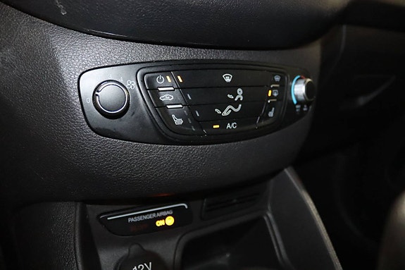Ford Transit Courier 11 of 16