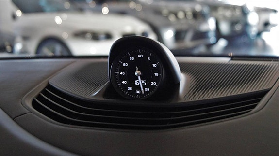 Porsche Taycan Turbo 13 of 21