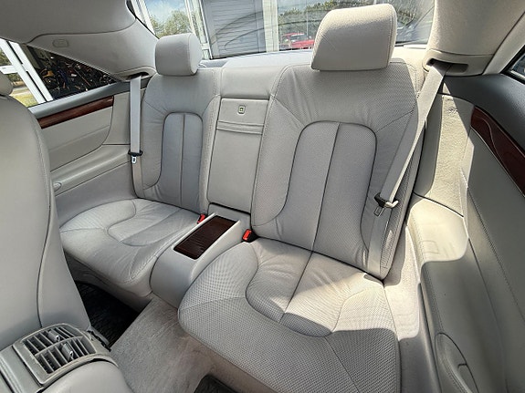 Mercedes-Benz CL500 10 of 15