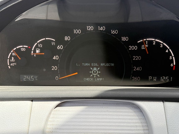 Mercedes-Benz CL500 12 of 15