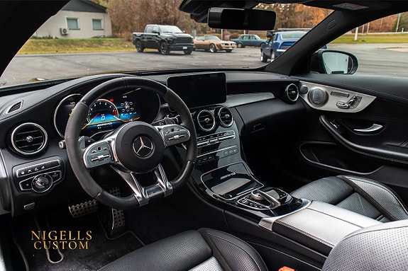 Mercedes-Benz C63 24 of 26