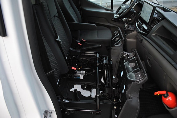 Ford Transit 17 of 25