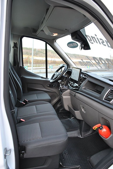 Ford Transit 9 of 25