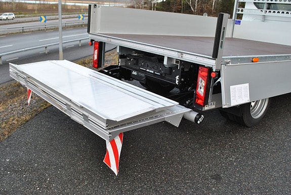 Ford Transit 18 of 25