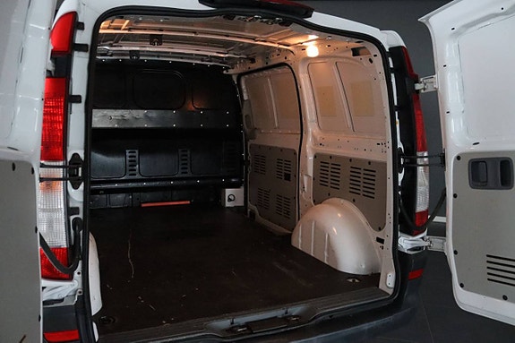 Mercedes-Benz Vito 108 11 of 18