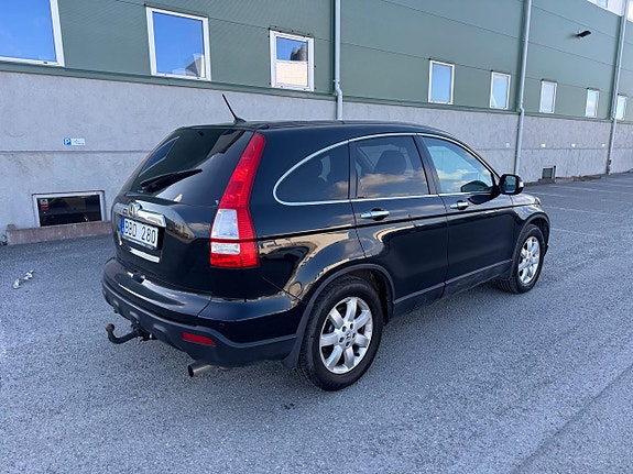 Honda CR-V 4 of 8