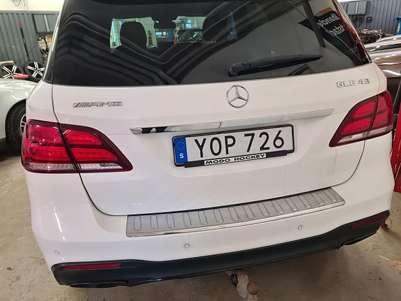 Mercedes-Benz GLE43 6 of 6