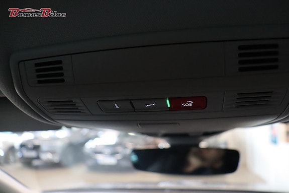 Volkswagen Passat 15 of 26