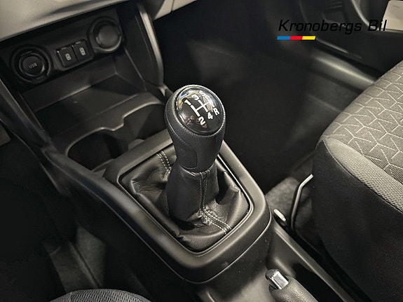 Suzuki Swift 12 of 18