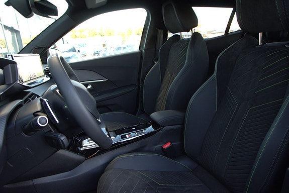 Peugeot 2008 8 of 9