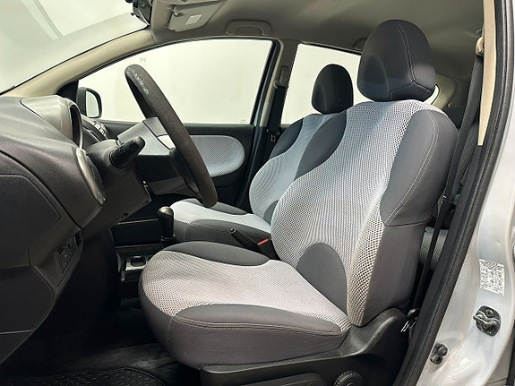 Nissan Note 12 of 14