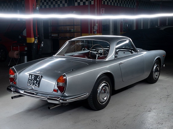 Lancia Flaminia 2 of 26
