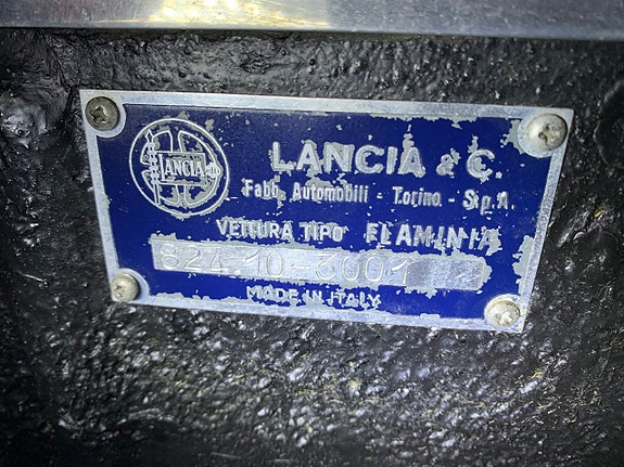 Lancia Flaminia 8 of 26