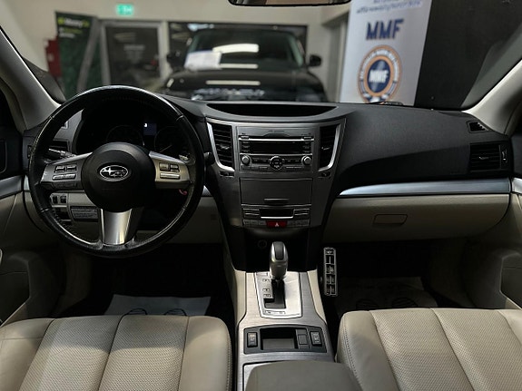 Subaru Outback 8 of 30