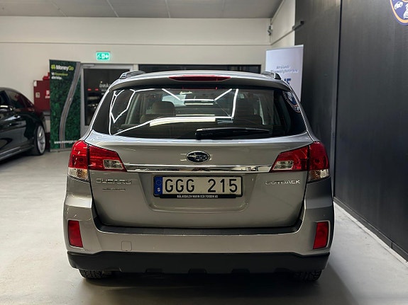 Subaru Outback 29 of 30