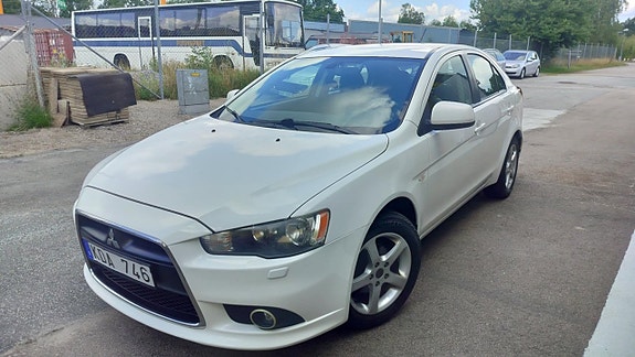 Mitsubishi Lancer 8 of 12