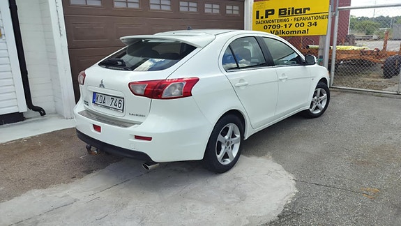 Mitsubishi Lancer 2 of 5