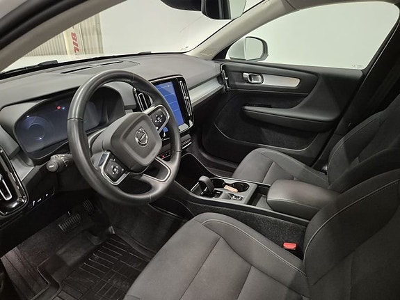 Volvo XC40 10 of 10