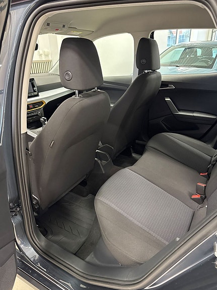 Seat Arona 6 of 6
