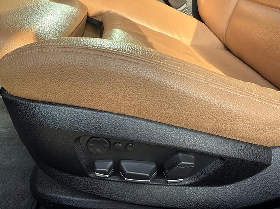 BMW 750i 13 of 23