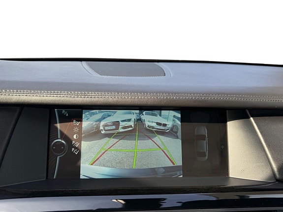 BMW 750i 19 of 23