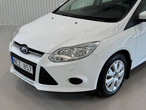 Ford Focus 2 of 5