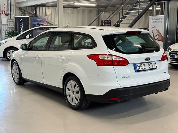 Ford Focus 10 of 21